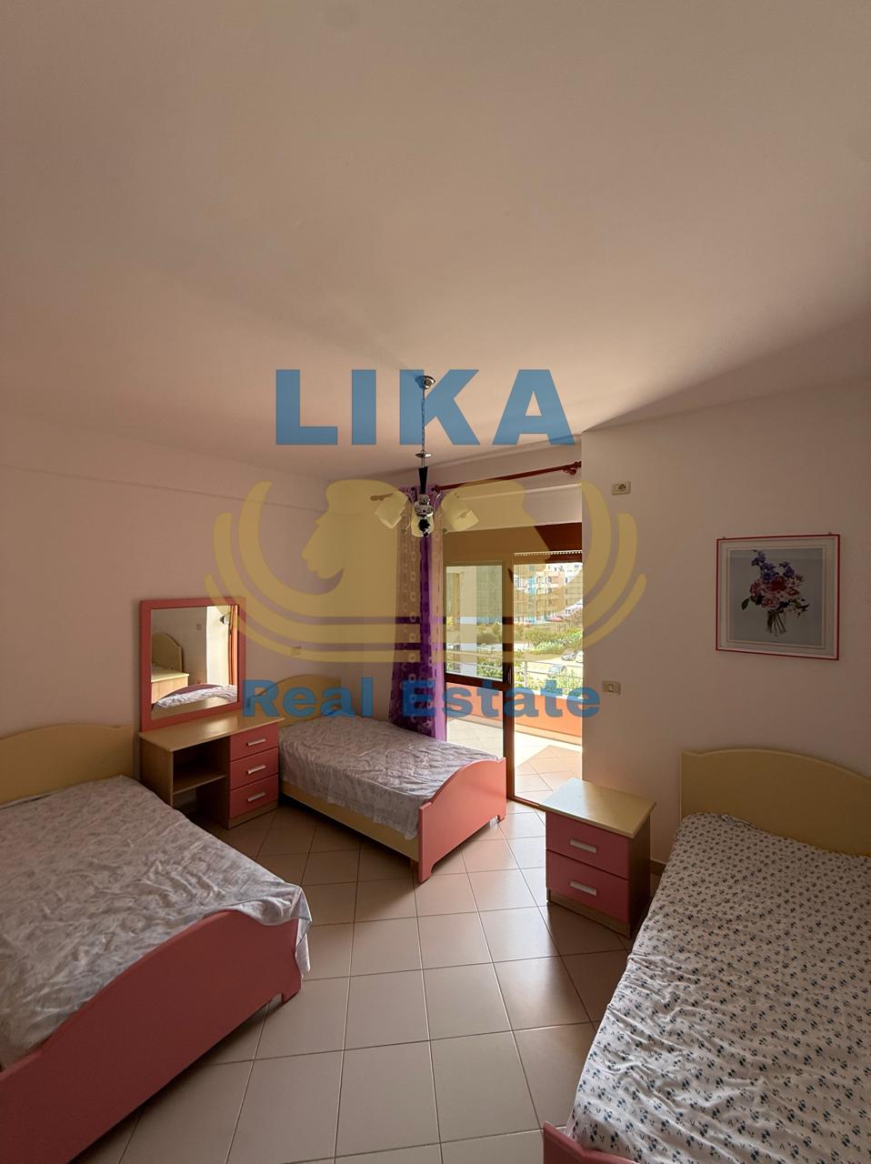 Apartament 2+1+2 në Shitje në Mali i Robit, Golem – Vetëm 300 Metra nga Deti (5/8)
