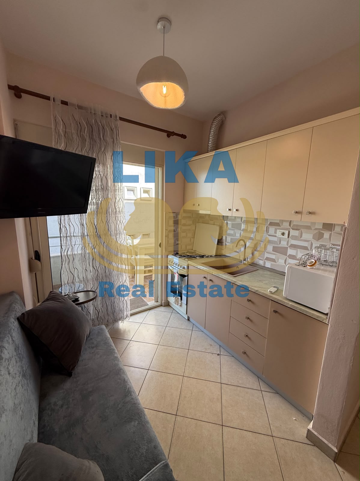 1+1 Apartment for Sale – Shkëmbi i Kavajës