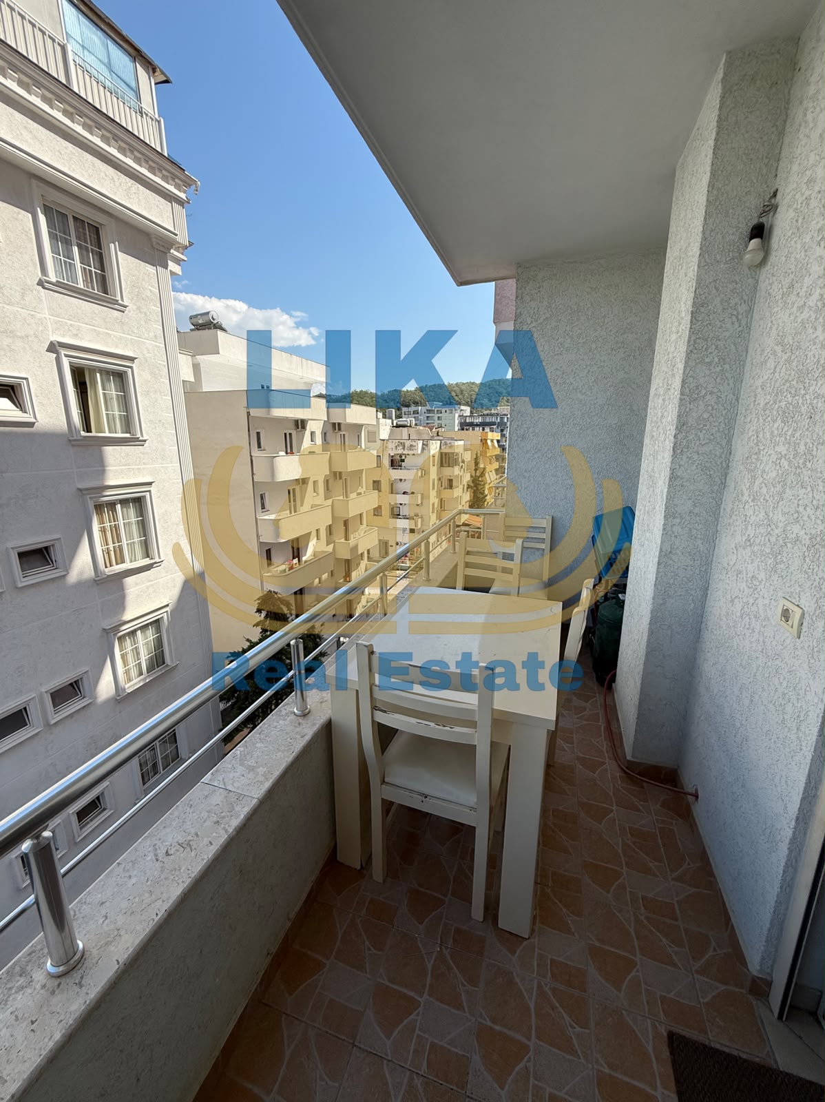 1+1 Apartment for Sale – Shkëmbi i Kavajës (4/9)