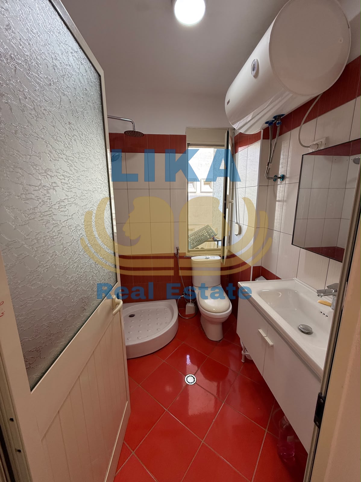 1+1 Apartment for Sale – Shkëmbi i Kavajës (6/9)