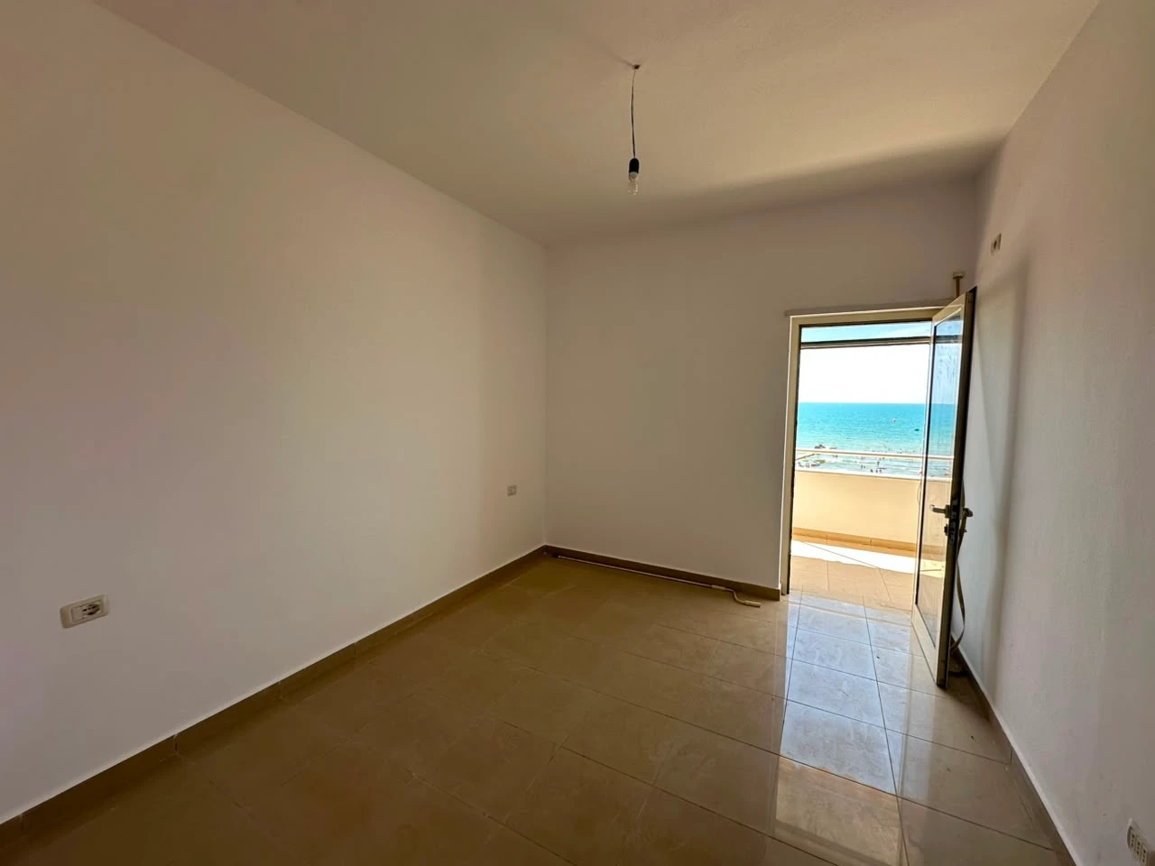 ◆ Apartment 1+1 for Sale | Sea View | First Line | Beach, Durrës (6/12)