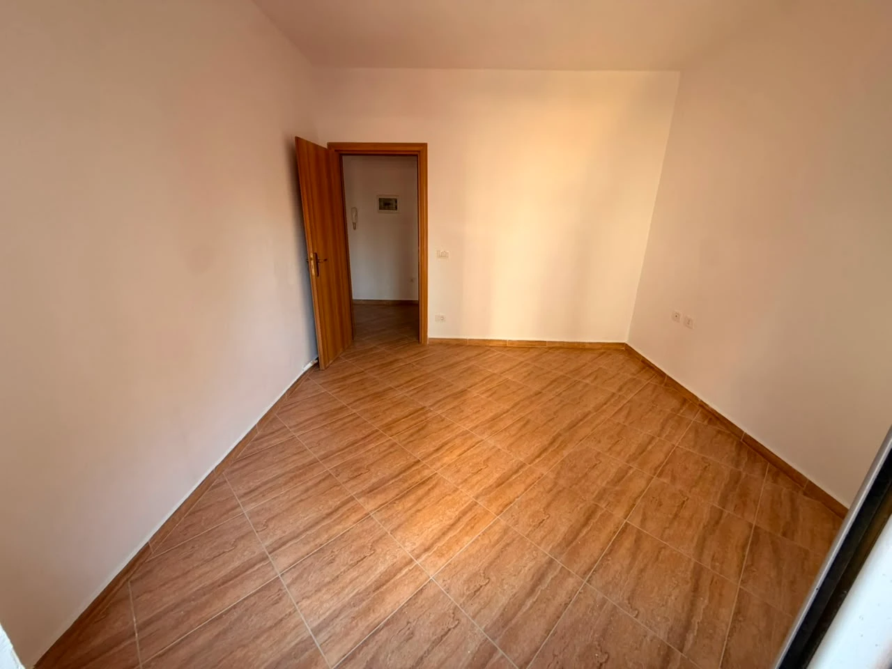 Apartment 1+1 for Sale | Plazh Hekurudha, Durrës (3/6)