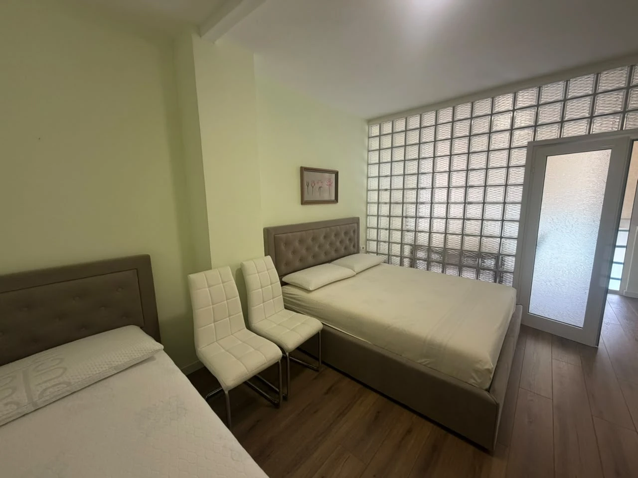 Shitet Apartament 1+1+Post Parkimi ne Golem (6/14)