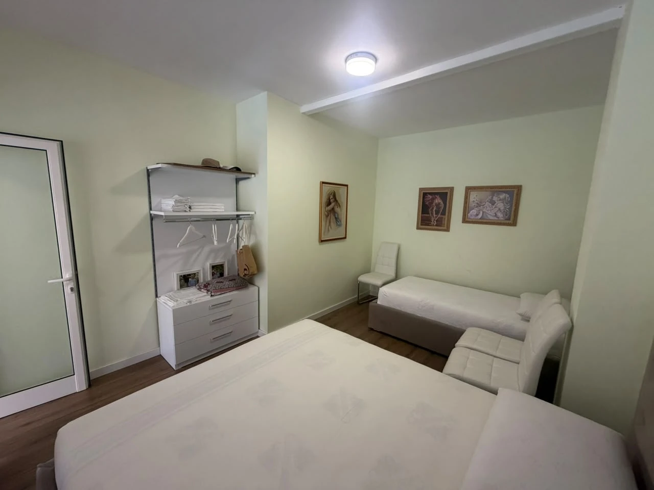 Shitet Apartament 1+1+Post Parkimi ne Golem (7/14)