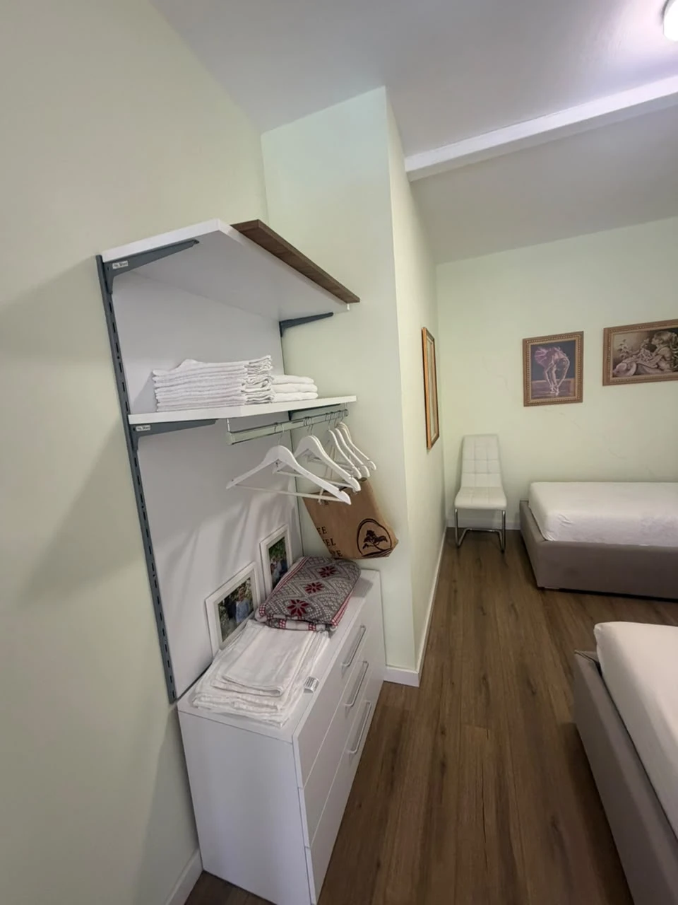 Shitet Apartament 1+1+Post Parkimi ne Golem (9/14)