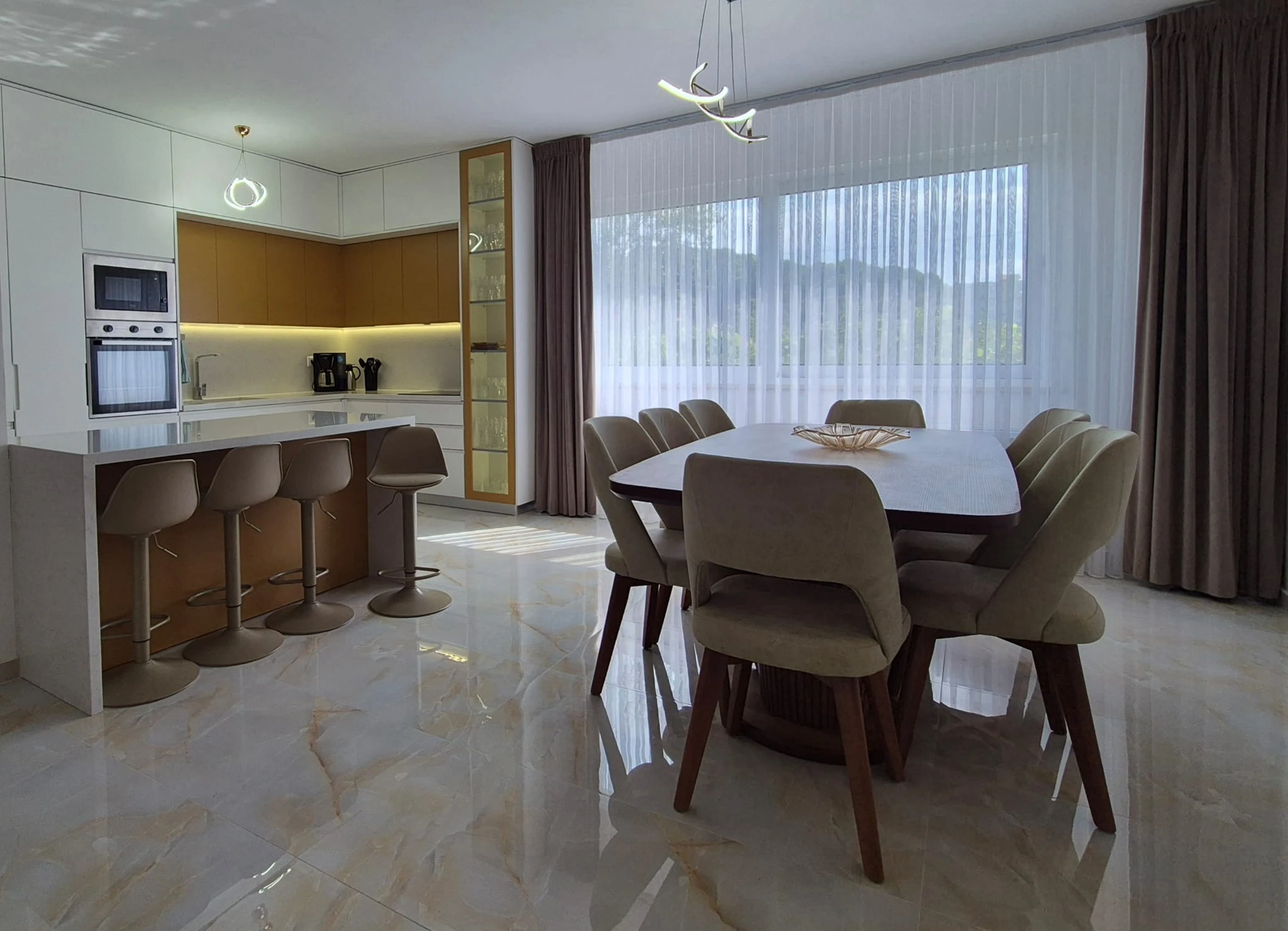 Private Villa with Pool for Sale in Qerret (12/20)