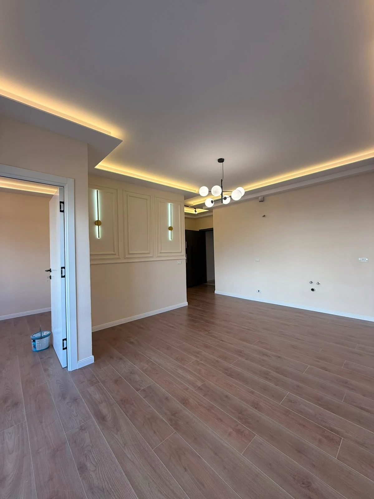 Apartment 2+1+2 Toilets for Sale in Neighborhood No 6 Durres (2/8)
