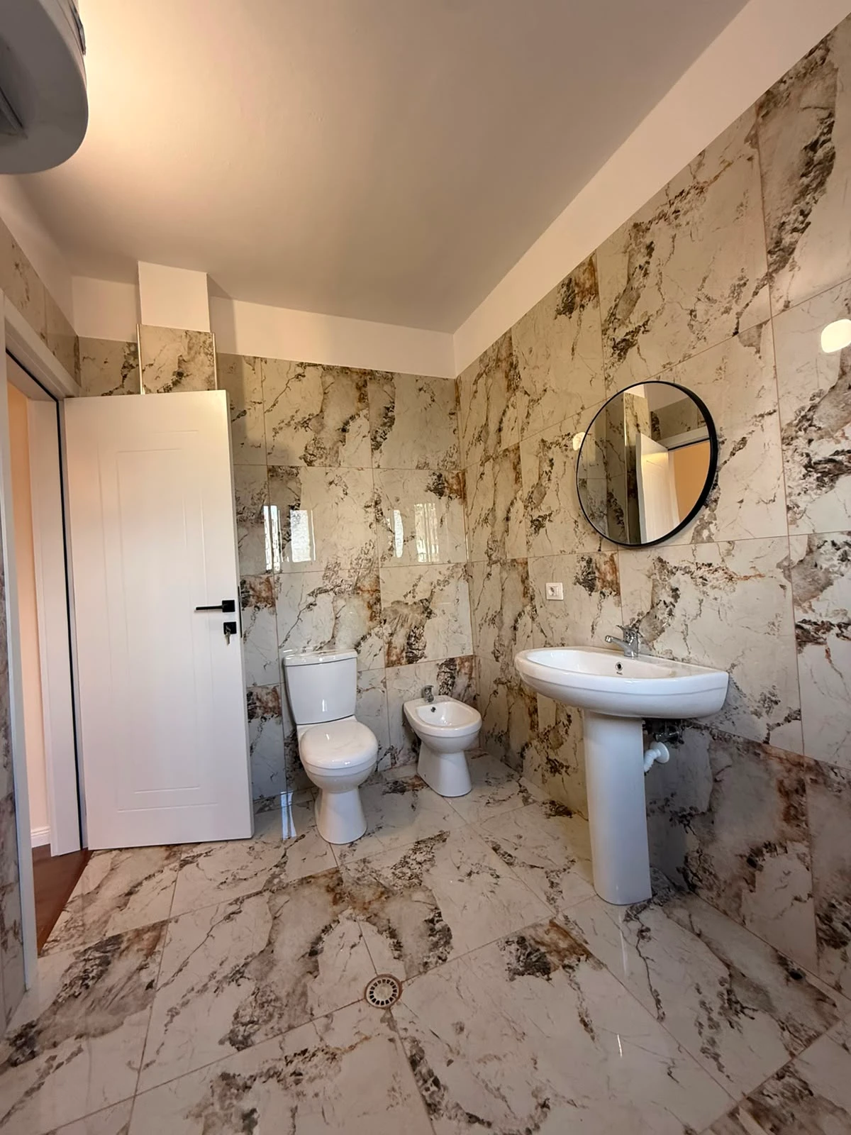 Apartment 2+1+2 Toilets for Sale in Neighborhood No 6 Durres (6/8)