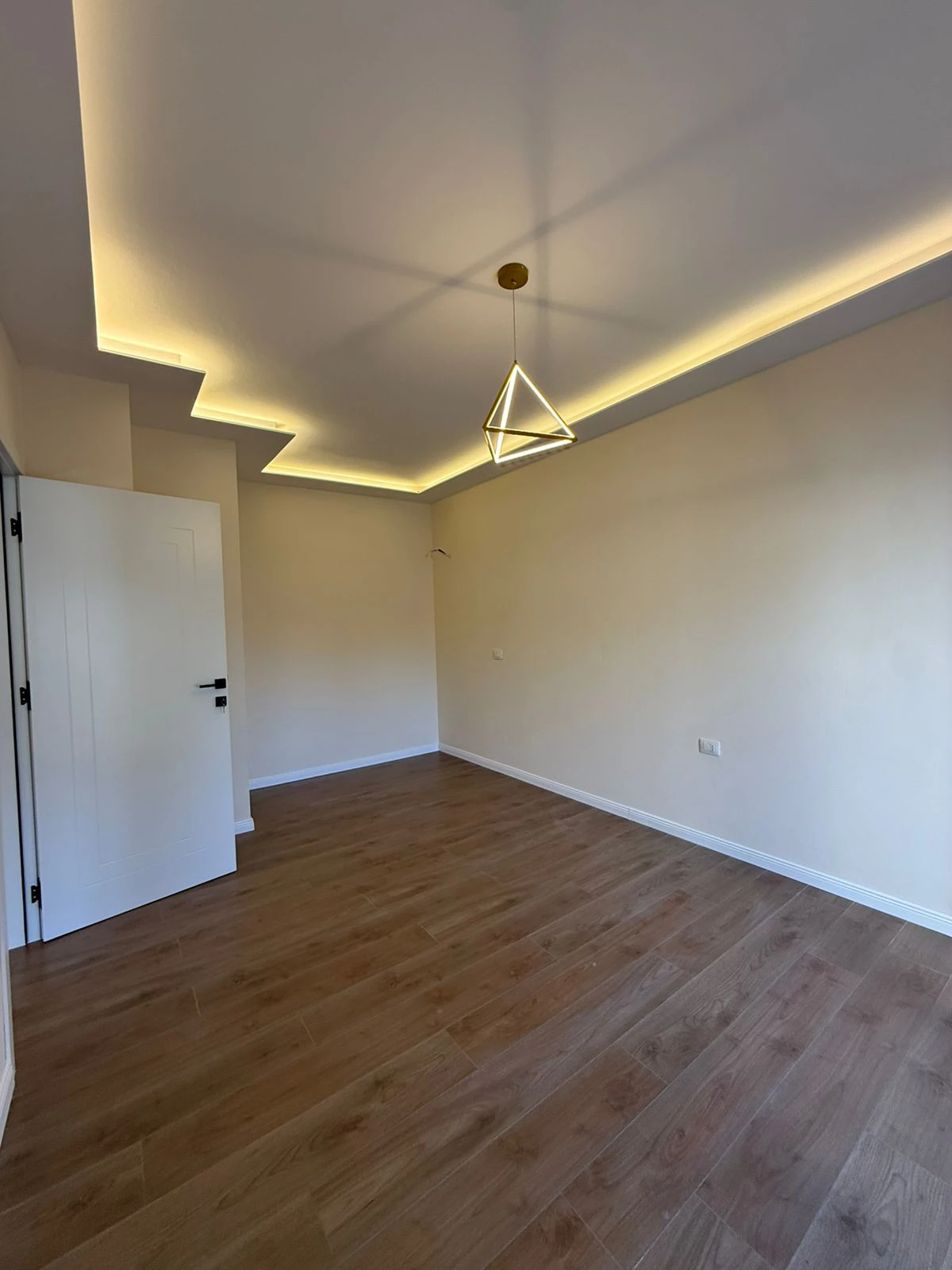 Apartment 1+1 for Sale at Old District Neighborhood 6 Durres (6/11)