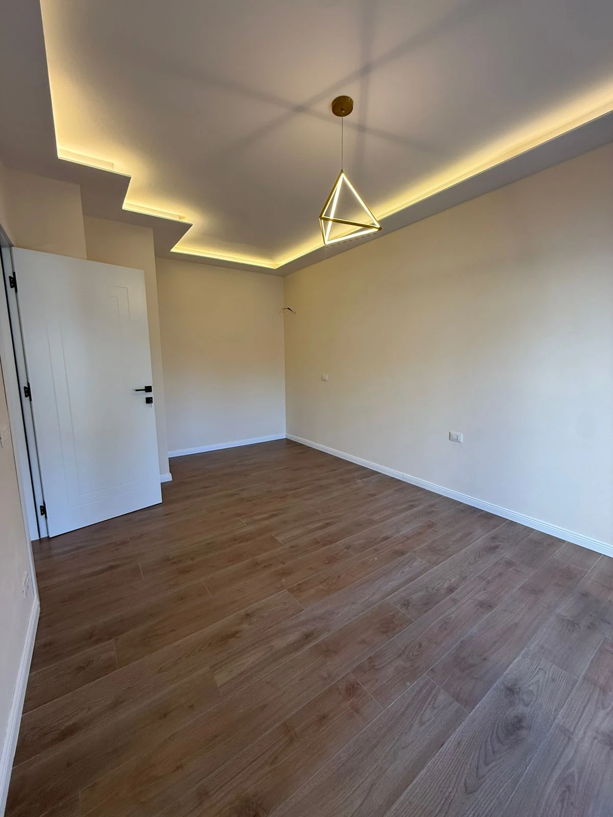 Apartment 1+1 for Sale at Old District Neighborhood 6 Durres (7/11)