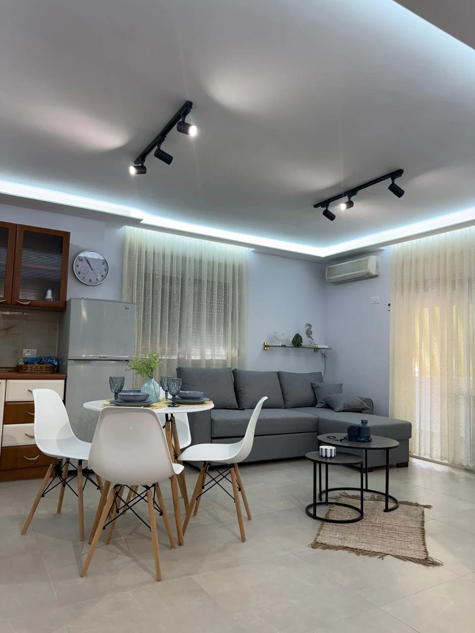 Apartment 1+1 for Sale at Kavajë'S Rock First Line with the Sea Sea View (3/14)