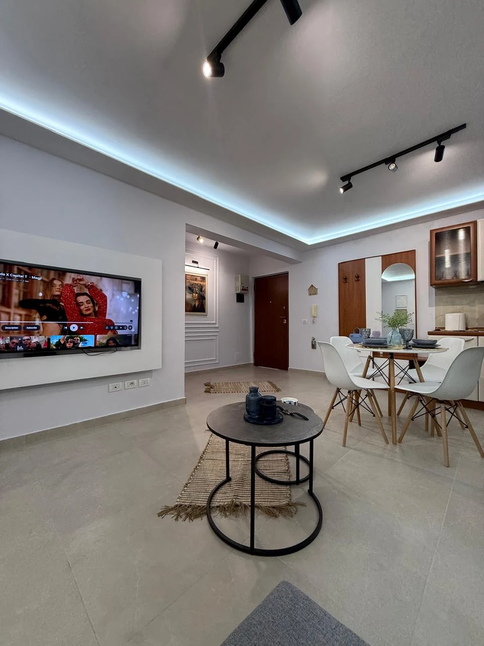Apartment 1+1 for Sale at Kavajë'S Rock First Line with the Sea Sea View (5/14)