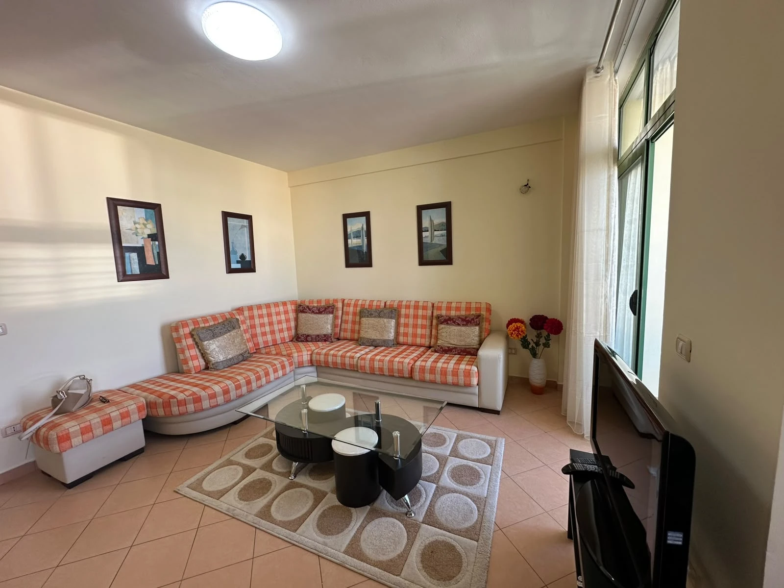 Shitet Apartament 1+1 ne Vollga (4/14)