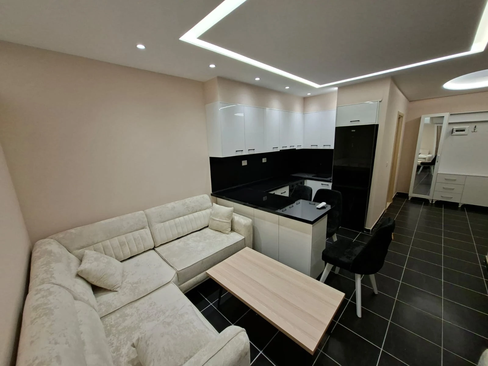 1+1 Apartment for Sale – Shkëmbi i Kavajës, Durres