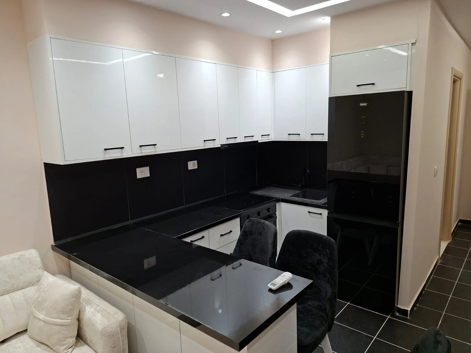 1+1 Apartment for Sale – Shkëmbi i Kavajës, Durres (5/11)