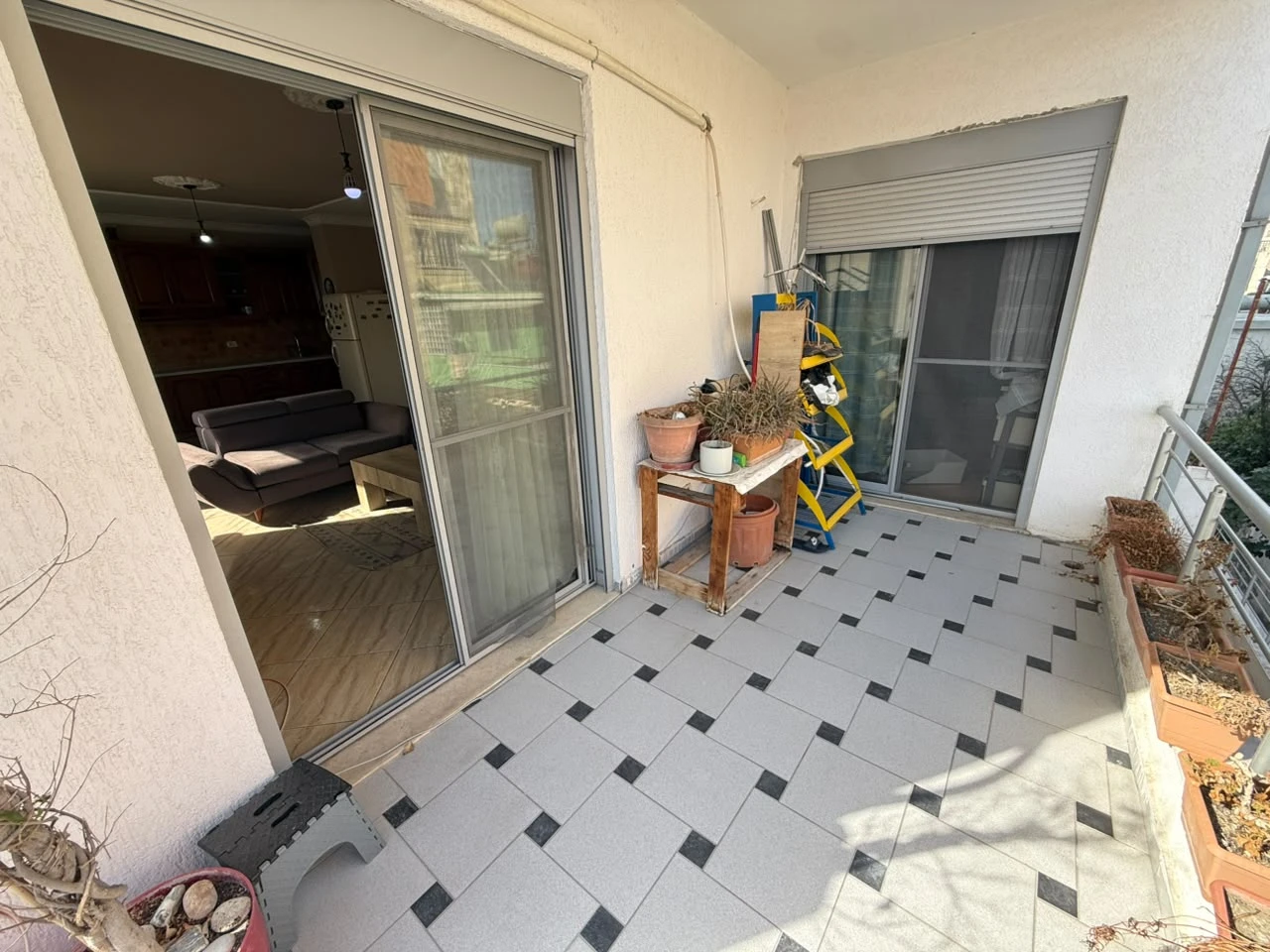 Shitet Apartament 2+1+2, Prane Drejtorise se Policise ne Durres (8/9)