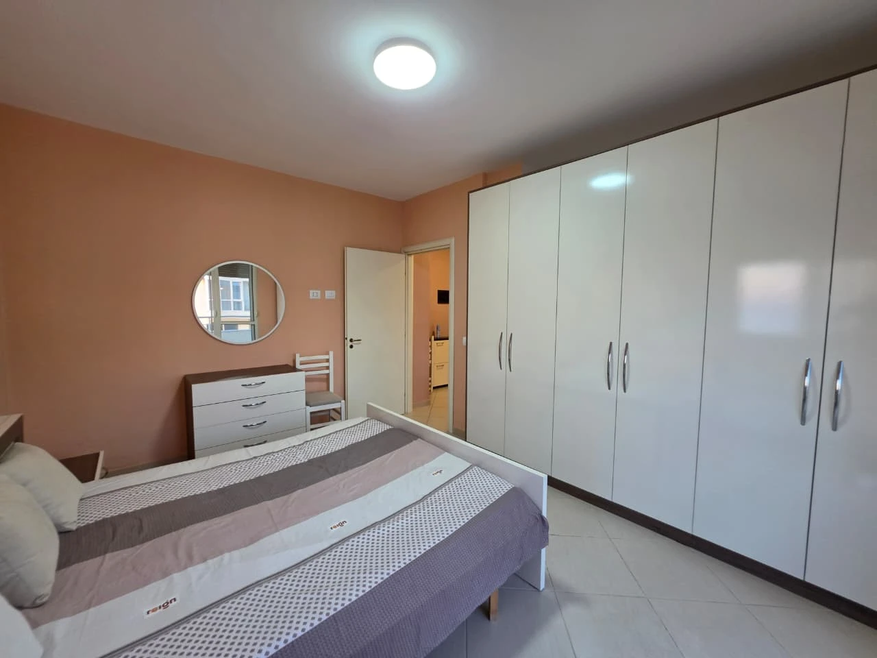 Apartament 1+1 me Pamje Deti për Shitje – Rrota e Kuqe, Plazh, Durrës (5/13)