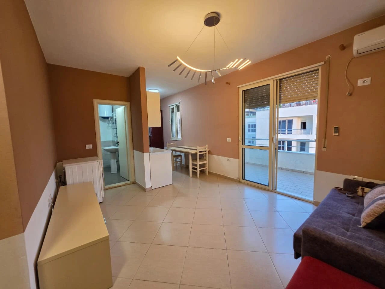 Apartament 1+1 me Pamje Deti për Shitje – Rrota e Kuqe, Plazh, Durrës (9/13)