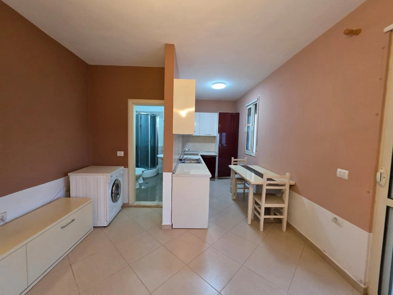 Apartament 1+1 me Pamje Deti për Shitje – Rrota e Kuqe, Plazh, Durrës (10/13)