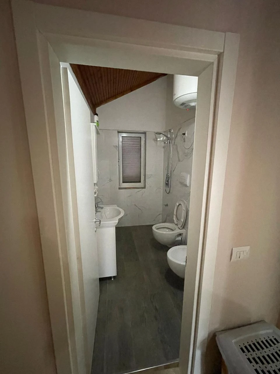 Villa 4+2 for Sale in Golem 150 Meters from the Sea (19/20)