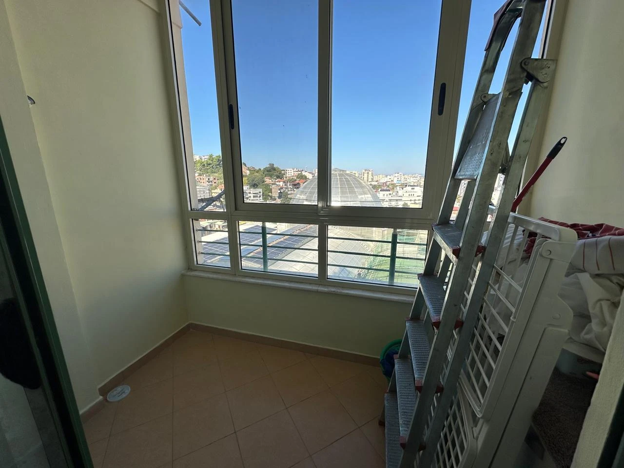 Shitet Apartament 1+1 ne Vollga (9/14)