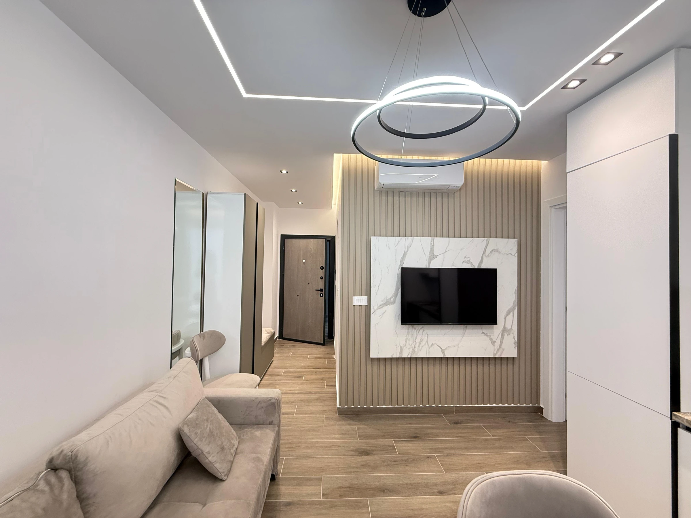 Shitet Apartament 1+1 me Verande në Golem, Durrës (3/8)