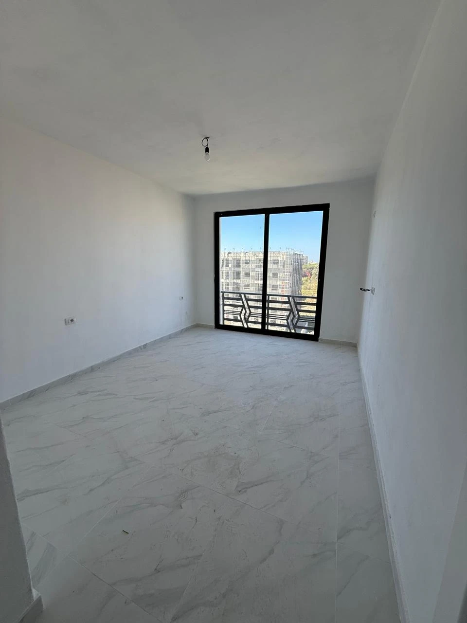 Apartament 1+1 Për Shitje në Mali i Robit, Durrës - 77,000€ | 51 m² (3/9)
