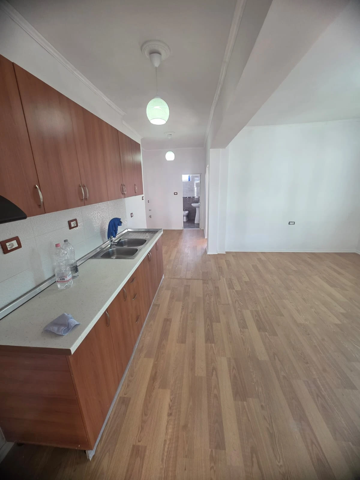 Apartament 2+1 Për Shitje tek Spitali ne Durres - 980000 Leke| 80 m² (3/12)