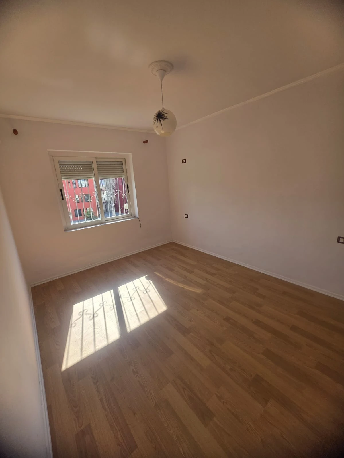 Apartament 2+1 Për Shitje tek Spitali ne Durres - 980000 Leke| 80 m² (6/12)