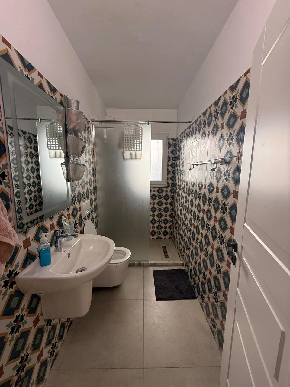 Apartament 3+2+1 me pamje nga deti (8/16)