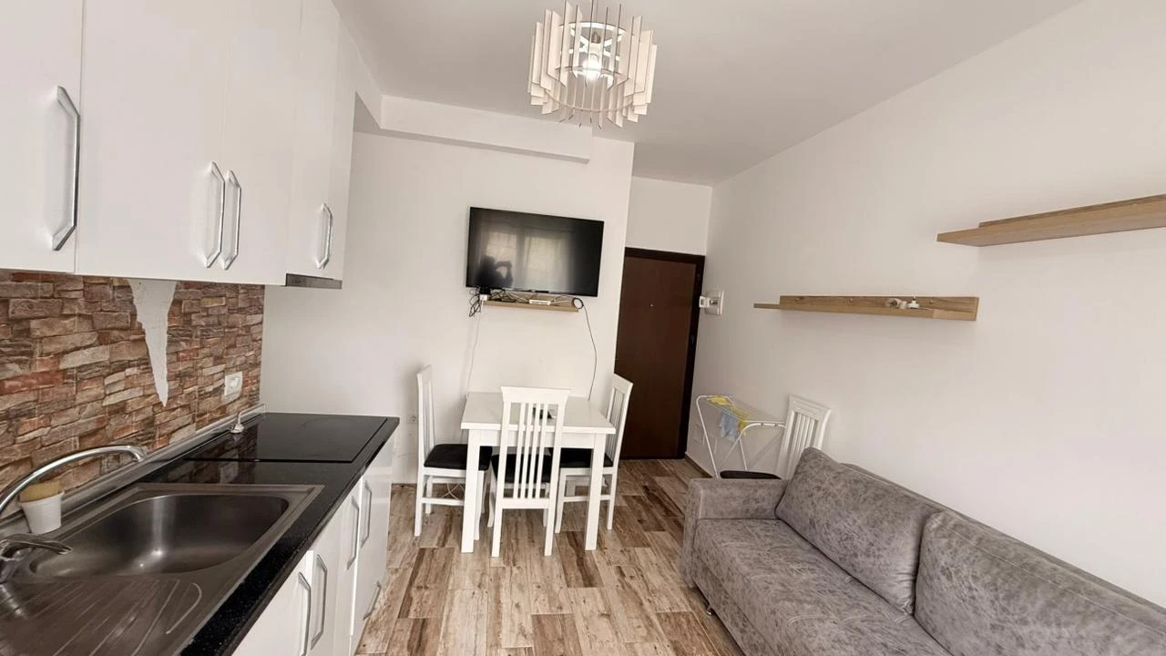 Shitet Apartament 1+1 ne GOLEM,PRANE Hotel Grint (5/12)