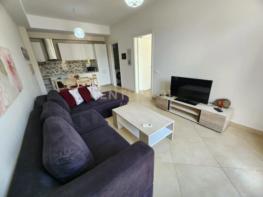 Shitet apartament 1+1 në kompleksin turistik-rezidencial Lura 3, Gjiri i Lalëzit. (5/18)