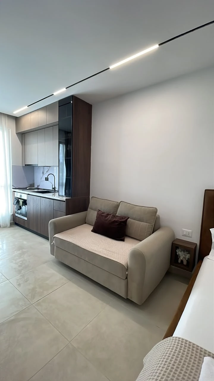 Furnished Studio (Garsoniere) for Sale near the Sea (3/19)