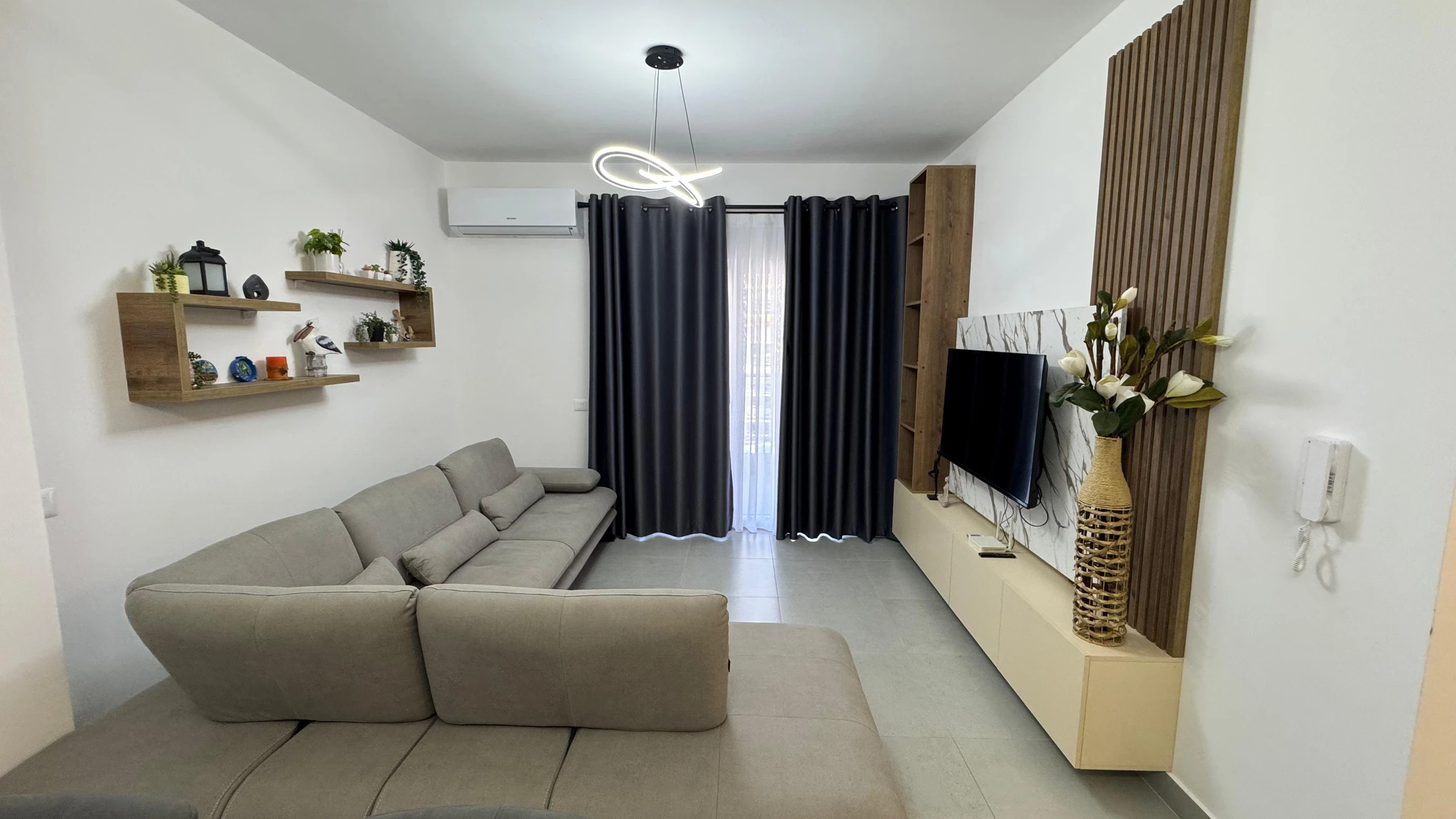 Apartment 1+1 for Sale near the Sea, New Furniture (2/20)