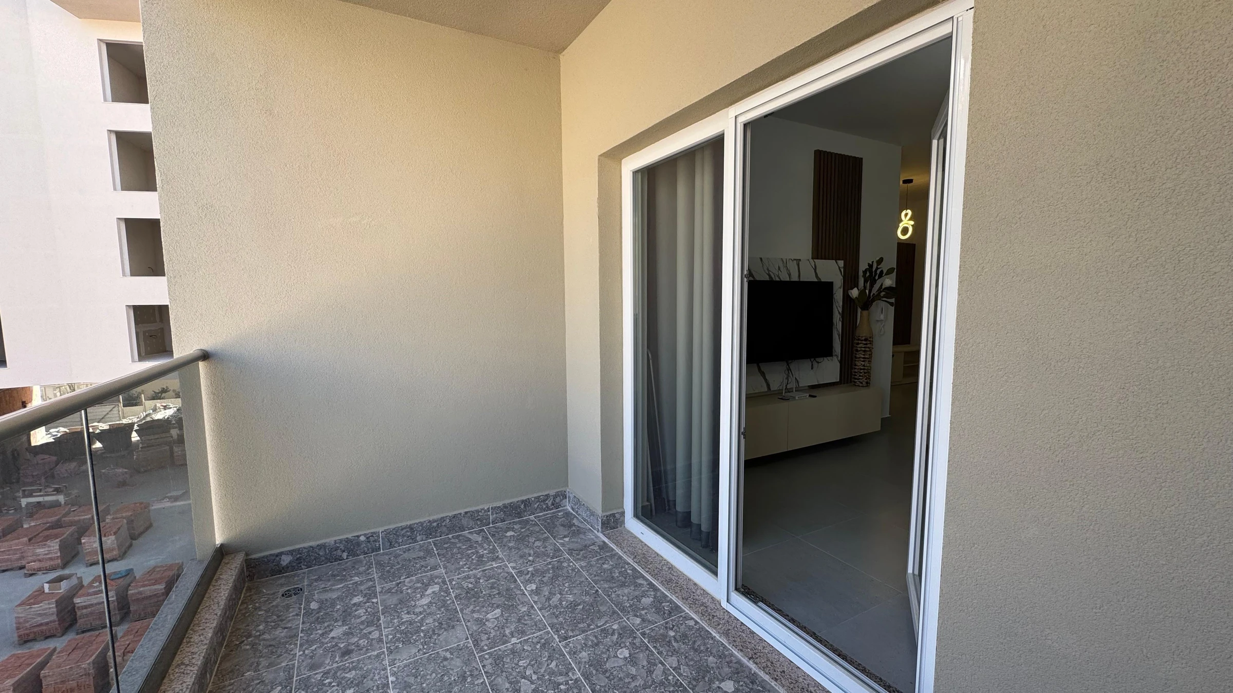 Apartment 1+1 for Sale near the Sea, New Furniture (8/20)