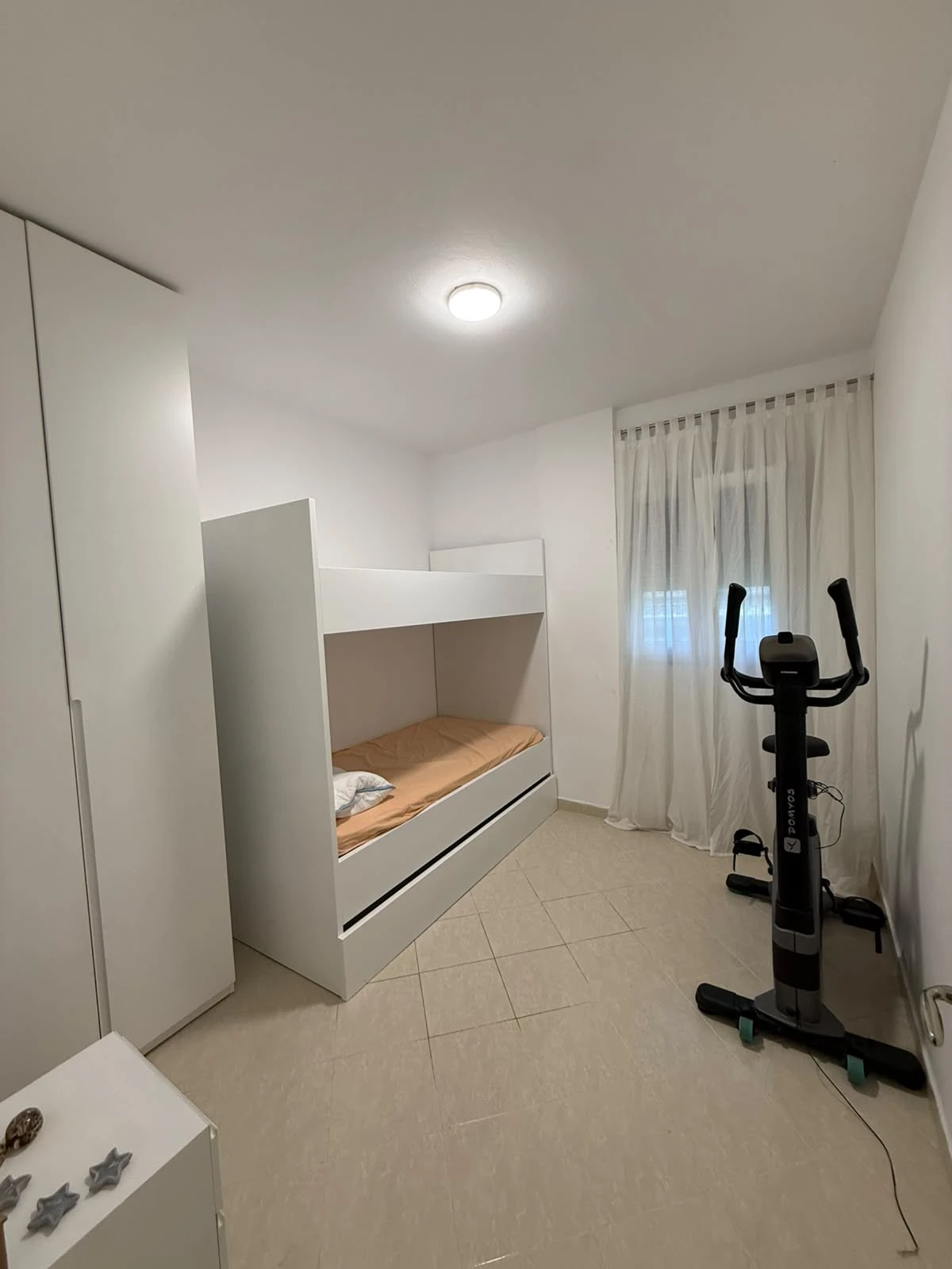Shitet apartament 2+1 - Plazhi i Golemit (2/5)