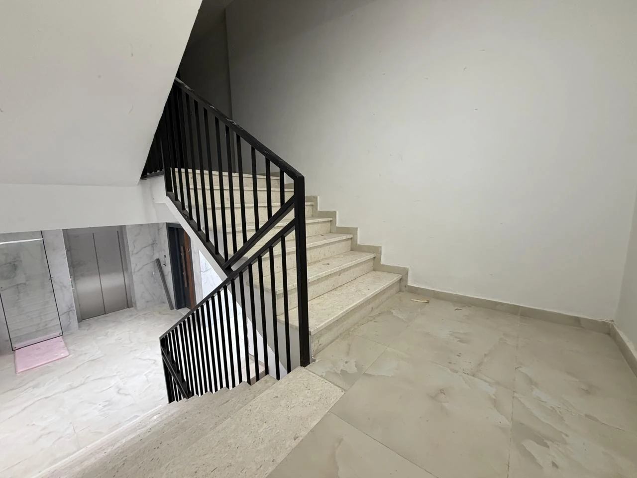 Apartament 1+1 në Montevideo Residence – 50 M nga Deti (8/20)