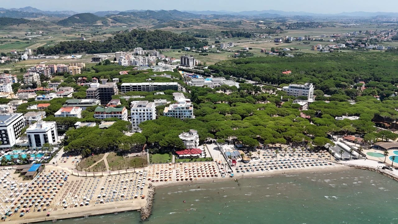Shitet, Apartament 2+1+Post Parkimi, Golem, Premium SunRise Hotel (3/4)