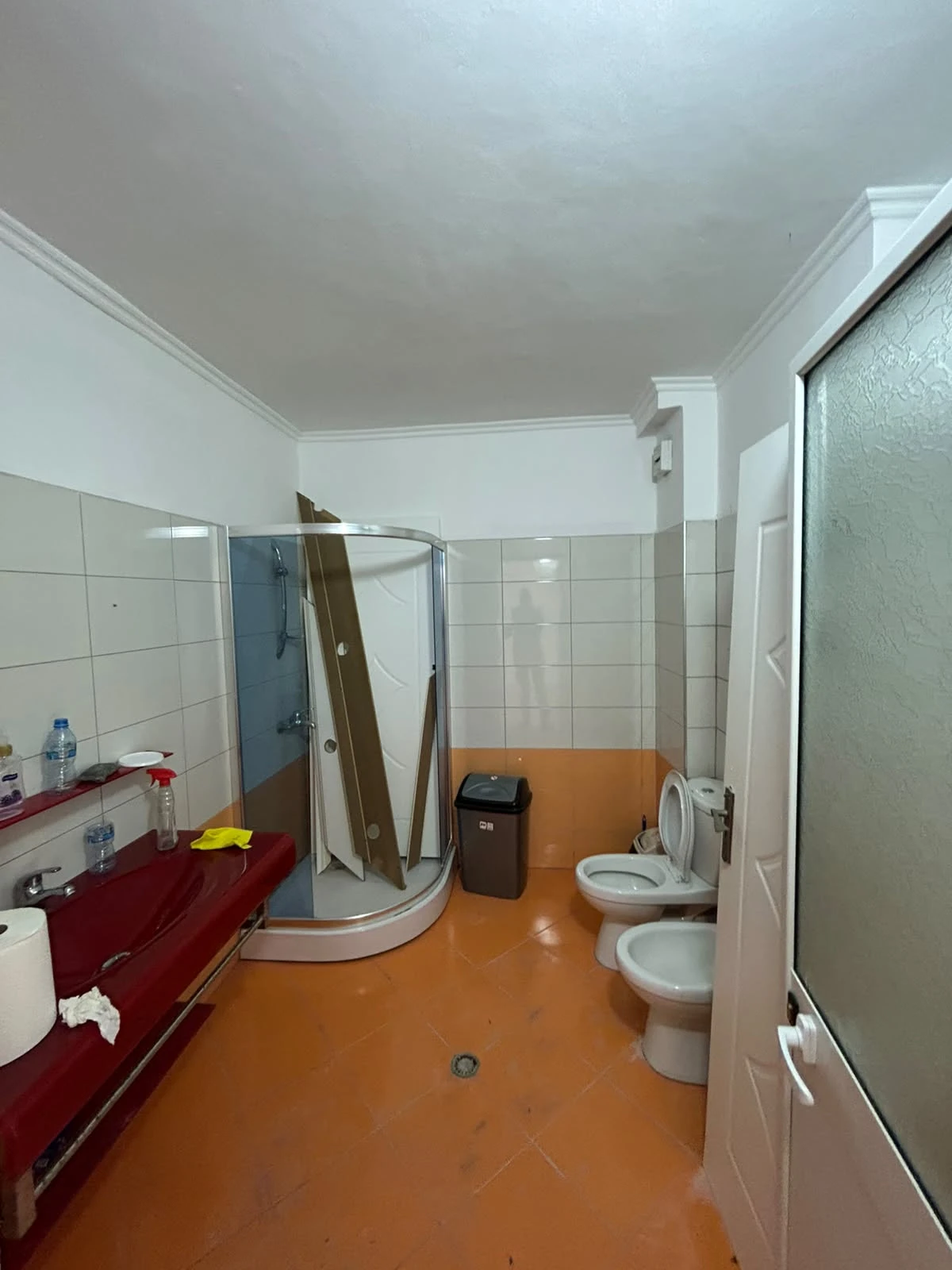 Perballe Komleksit Florida--Shesim Apartament 2+1 (7/7)