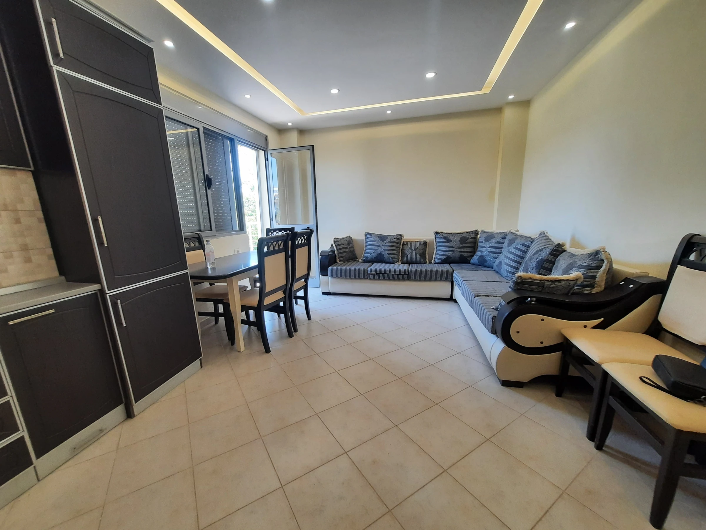 Shitet Apartament 1+1 ne Golem (2/10)