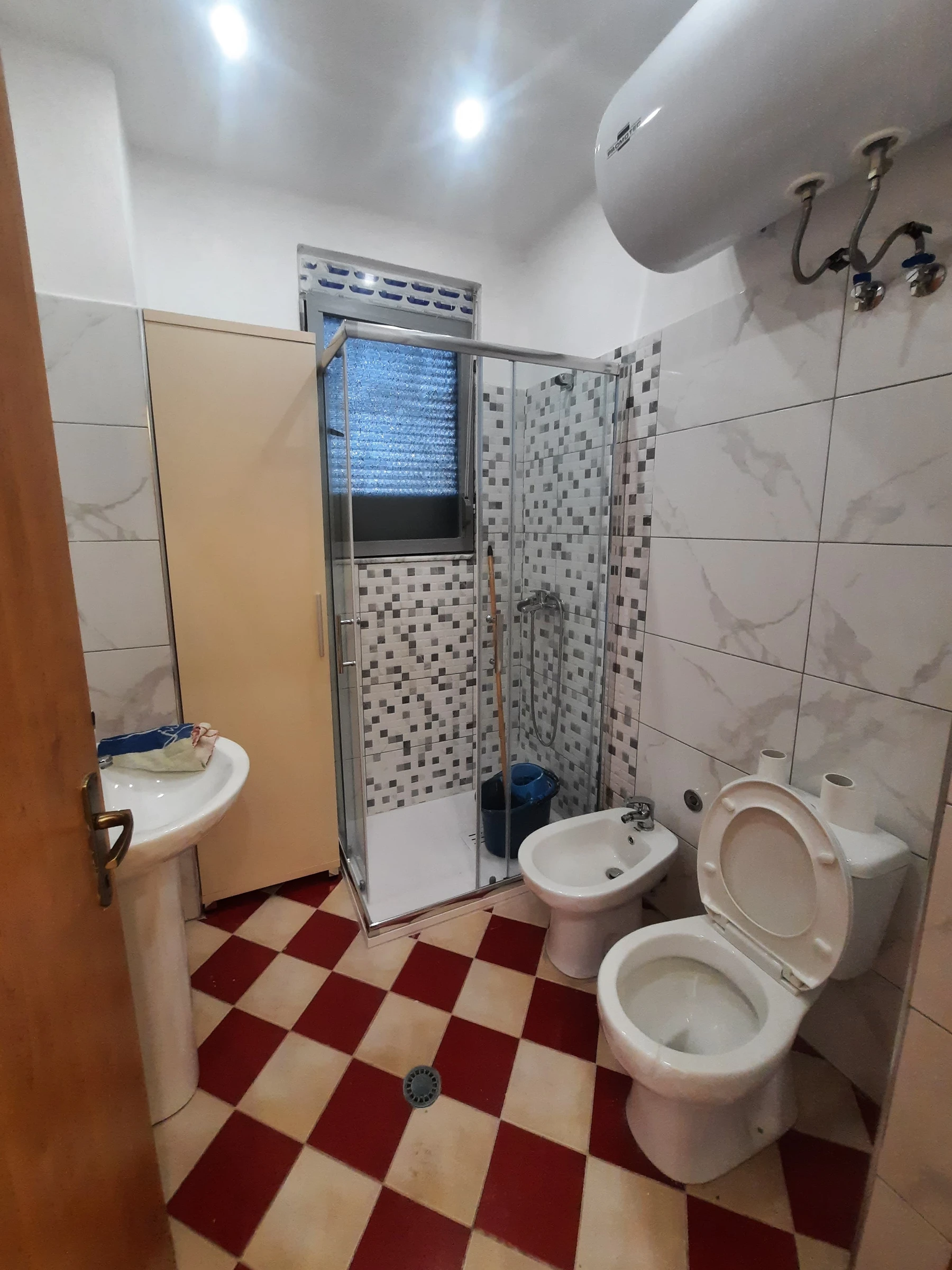 Shitet Apartament 1+1 ne Golem (7/10)