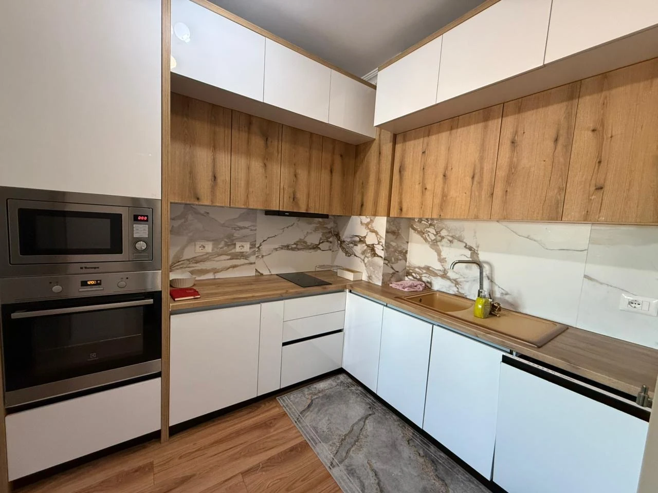 Apartament 2+1 Për Shitje në Plazh,Rrota e kuqe (5/9)