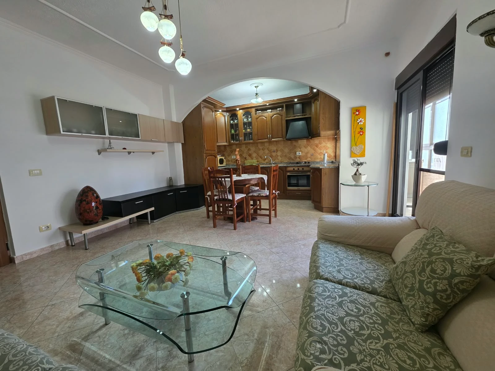 Apartament 3+2+2 Për Shitje në Ish rajoni ne Durrësit (2/16)