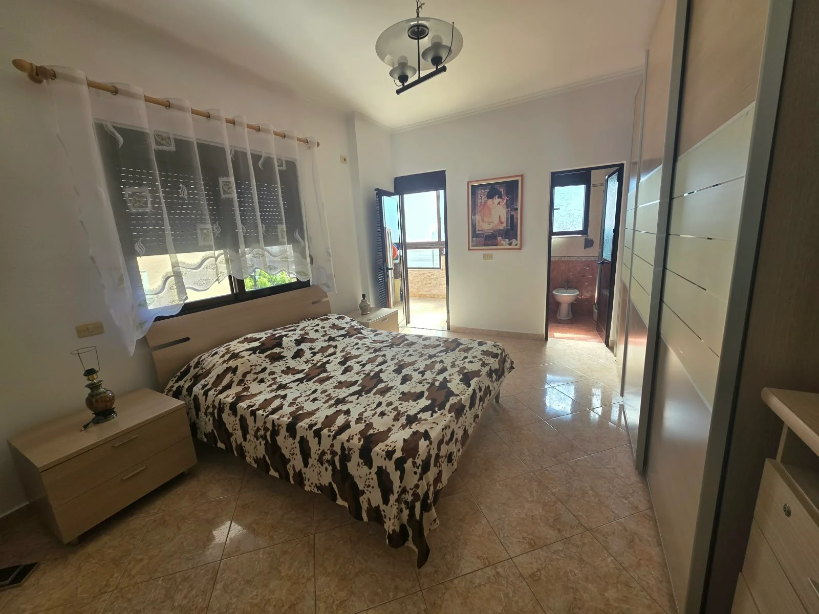Apartament 3+2+2 Për Shitje në Ish rajoni ne Durrësit (5/16)