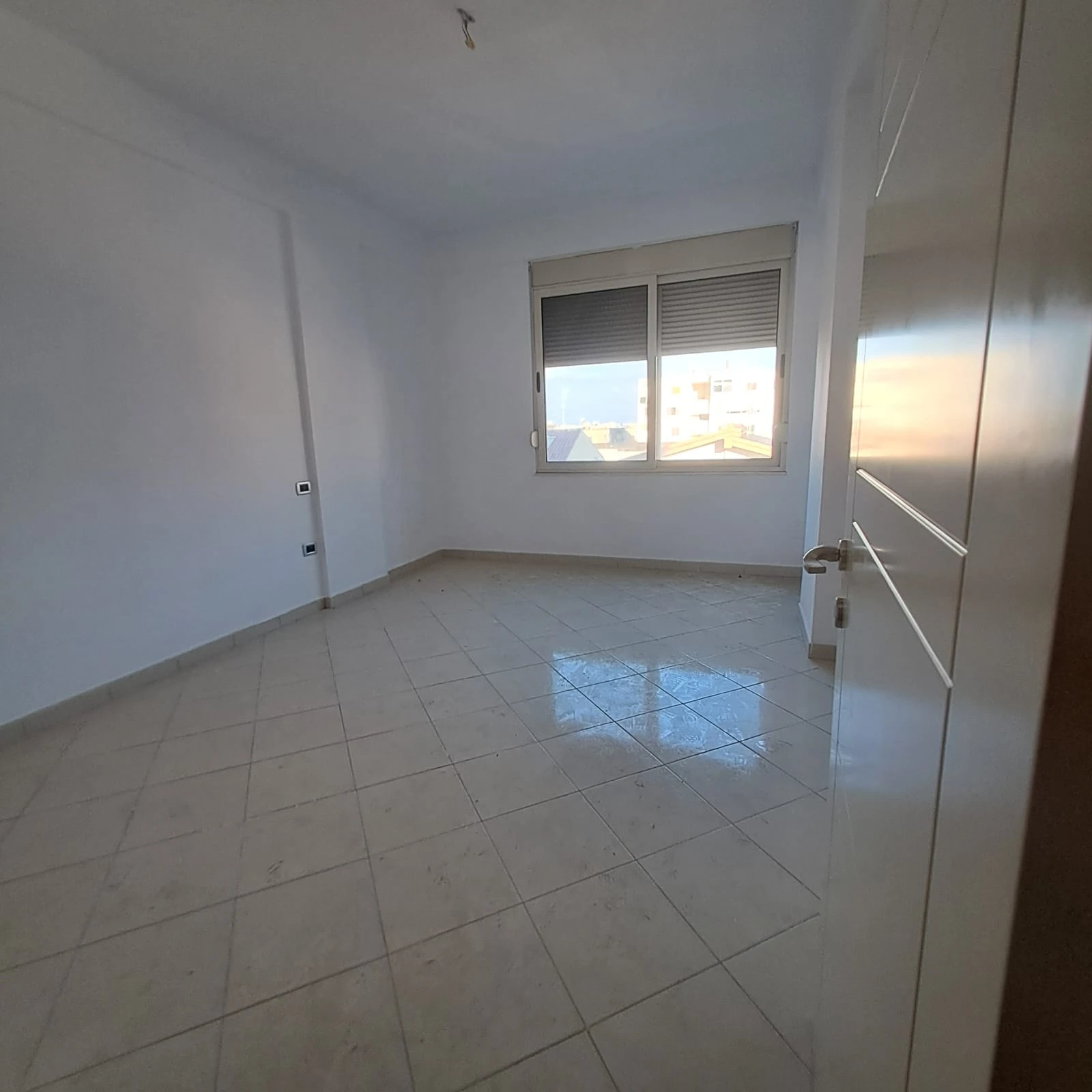 Apartament 2+1 në shitje, Rruga Aleksander Goga (8/17)