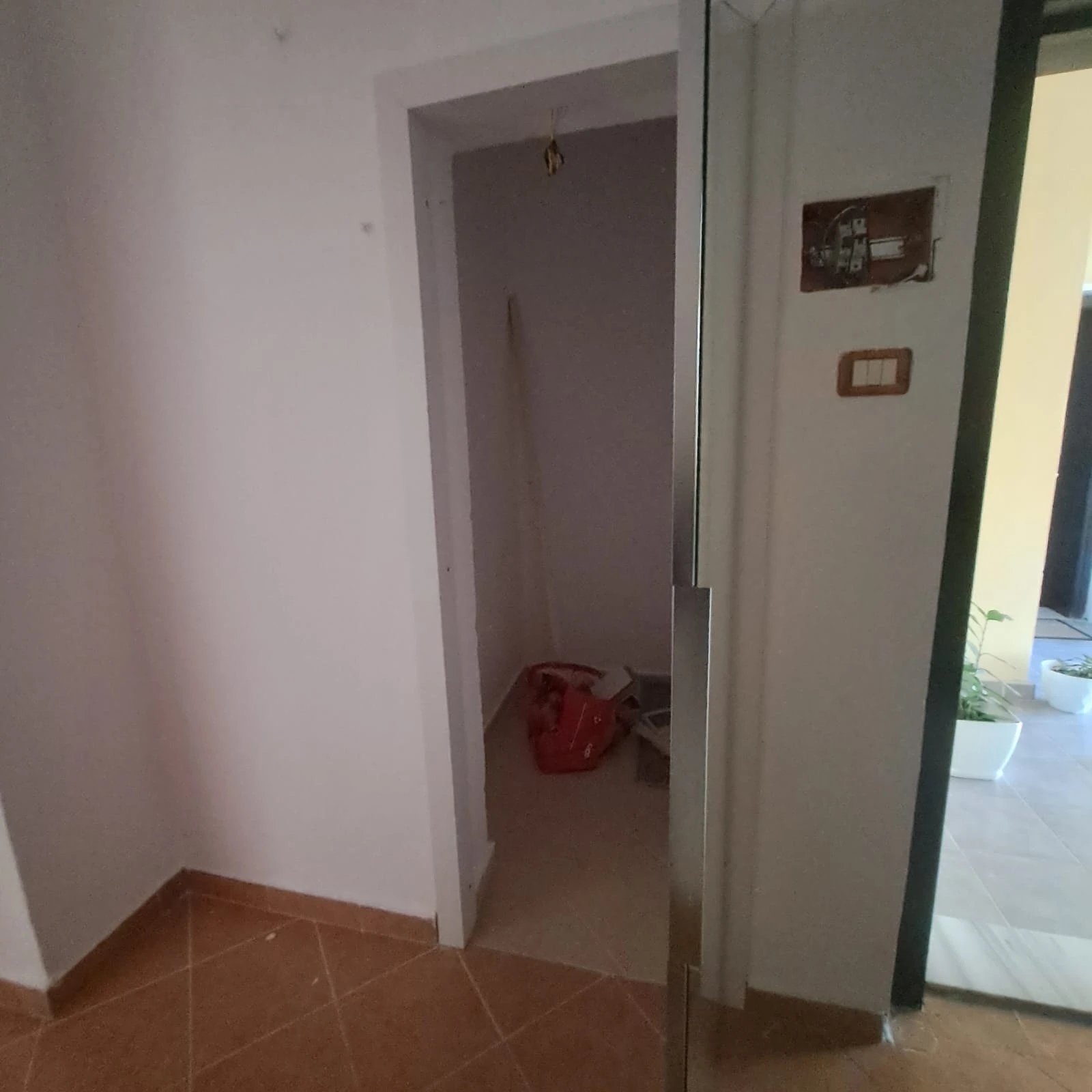 Apartament 2+1 në shitje, Rruga Aleksander Goga (10/17)