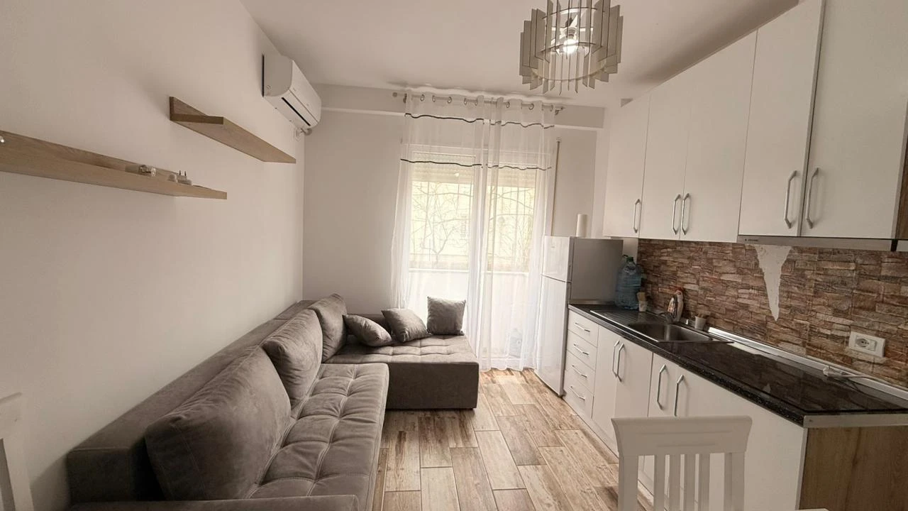 Apartment 1+1 for Sale in Golem, near Hotel Grint (2/12)