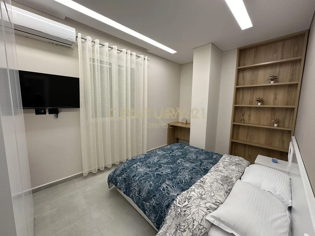 Shitet Ambient biznesi + 3 Apartamente 1+1, vija e pare me rrugen kryesore ne Plazh Hekurudha (14/16)