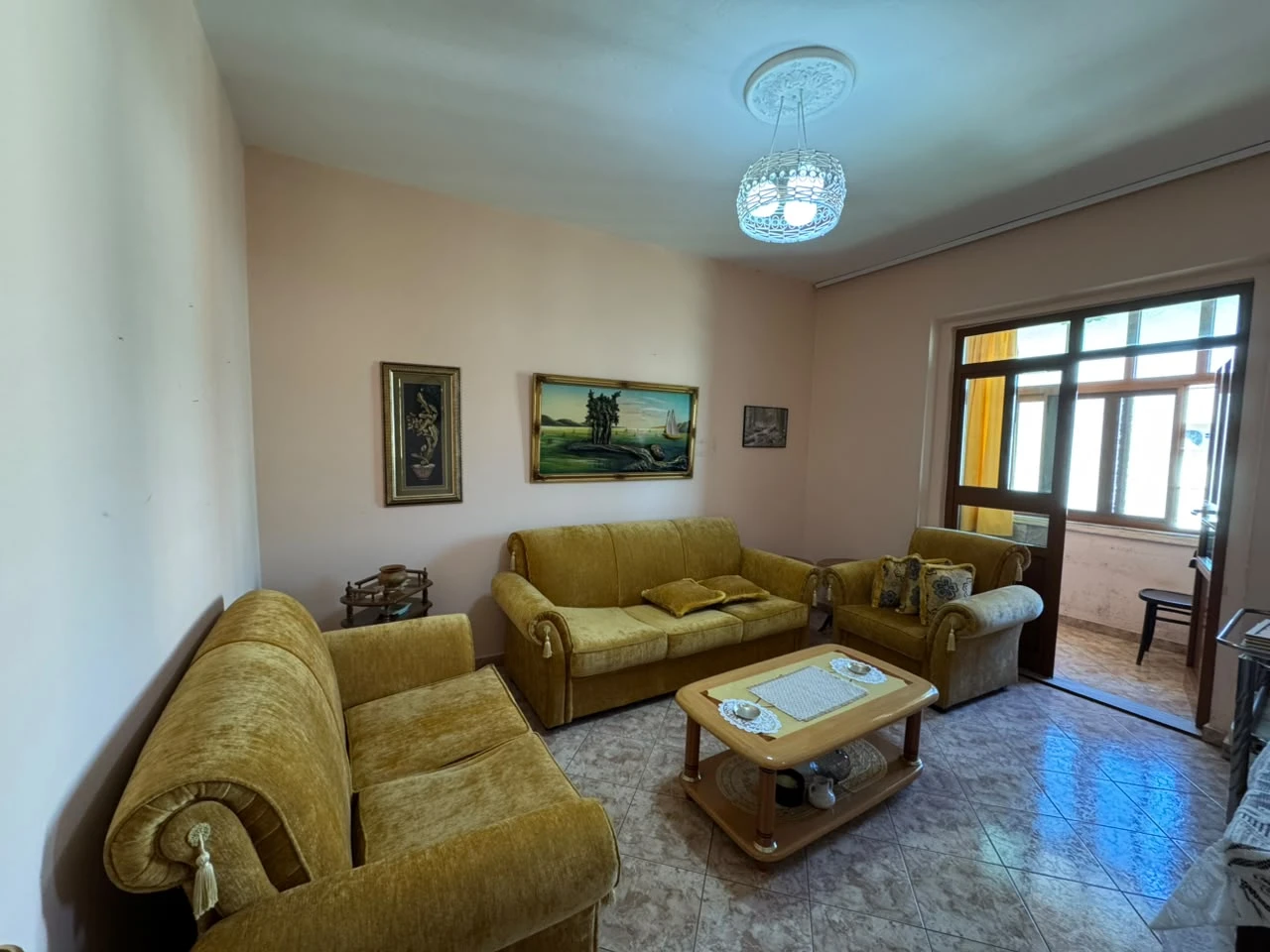 Apartament 1+1 në shitje te Stacioni i Trenit, Durrës - 75,000€ | 61.6 m² (2/8)