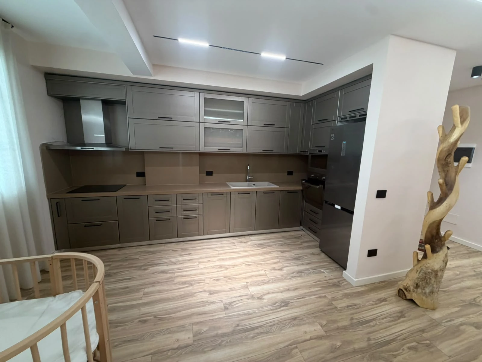 Shitet Apartament 2+1 | Rruga e Portit, Durrës